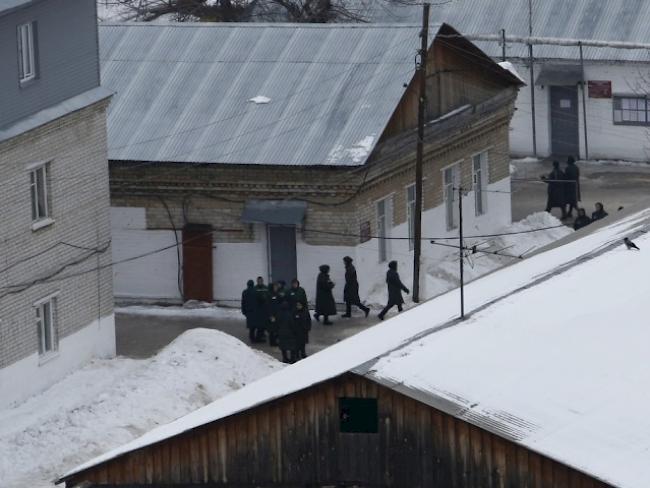 Blick auf einen Gefängnishof in Russland (Archiv)