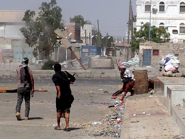 Kämpfe in Aden: Ex-Präsident Saleh fordert Frieden für Jemen