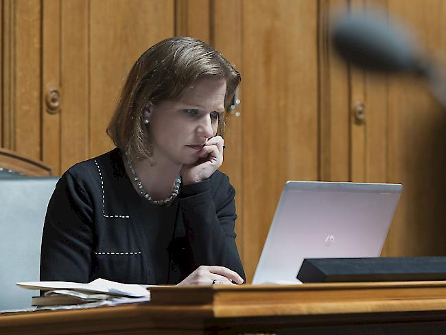 FDP-Nationalrätin Christa Markwalder und ihrem Parteikollege Walter Müller könnte ein Strafverfahren drohen - falls ihre Immunität aufgehoben wird (Archiv)