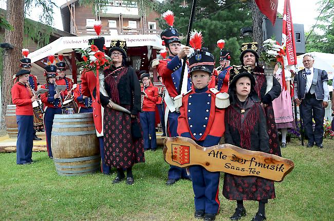 1854 gegründet, verleiht die «Alte Dorfmusik» von Saas-Fee noch heute wichtigen Anlässen eine feierliche Note.
