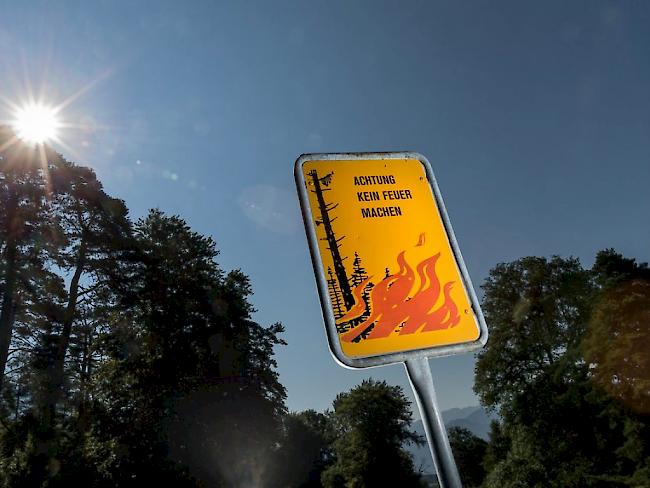 Die Waldbrandgefahr im Wallis steigt (Archiv).