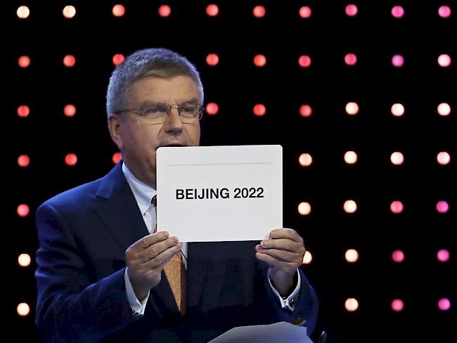 Präsentierte das Ergebnis der Wahl zum Olympia-Austragungsort 2022: IOC-Präsident Thomas Bach