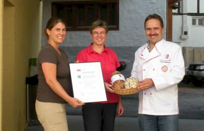 Bäckermeister Paul Mathieu freut sich über die Zertifizierung seiner Brote.