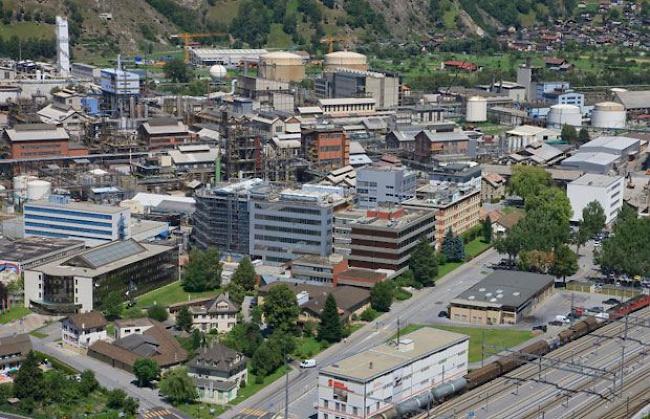 Blick auf die Lonza-Werke in Visp.