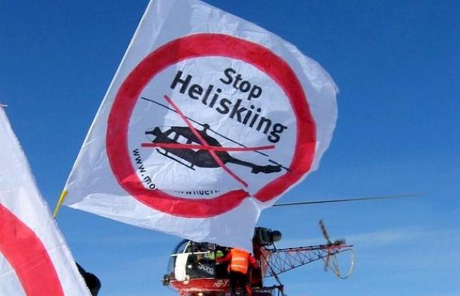 Heliskiing in den Alpen ist umstritten. (Archiv)