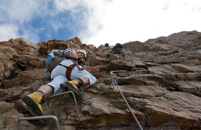 Ein Berggänger aus dem Kanton Waadt ist am Sonntag am Klettersteig Via Ferrata «La Farinetta» in Saillon abgestürzt und verlor dabei sein Leben. (Symbolbild)