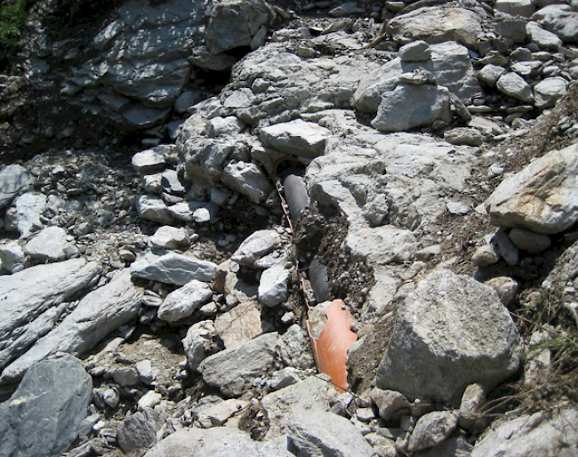 Die Niwärch-Suone ist eine der eindrücklichsten Walliser Wasserleitungen: Sie wurde stark beschädigt. (Andreas Gossweiler)