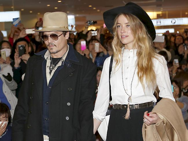 Berufliches und Privates verbinden: Das Schauspieler-Ehepaar Johnny Depp und Amber Heard wird am Freitag an den Internationalen Filmfestspielen in Venedig erwartet (Archiv)