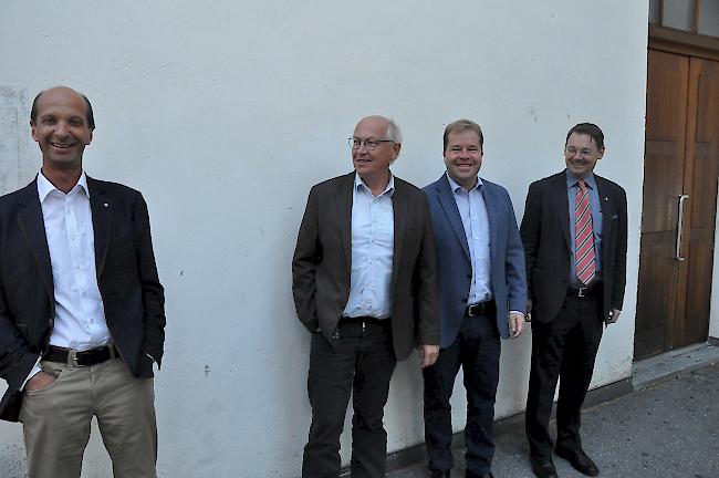 Leichter Vorsprung? Beat Rieder (links) will den 2. CVP-Ständeratssitz verteidigen. Seine Konkurrenten sind ihm (hier nach dem politischen Spektrum von links nach rechts stehend) auf den Fersen: Thomas Burgener (SP), Pierre-Alain Grichting (FDP), Franz Ruppen (SVP).