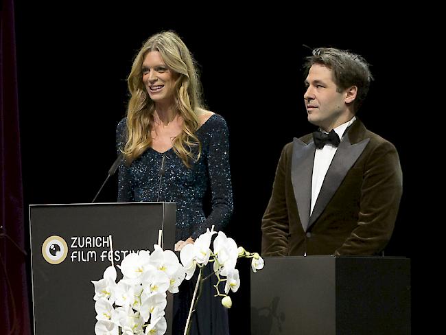Das ZFF ist noch grösser geworden: Die Ko-Direktoren Nadja Schildknecht und Karl Spoerri bedankten sich an der Award Night für ein erfolgreiches 11. Zurich Film Festival.