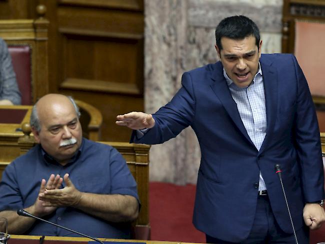 Nikos Voutsis (links) und Ministerpräsident Alexis Tsipras.