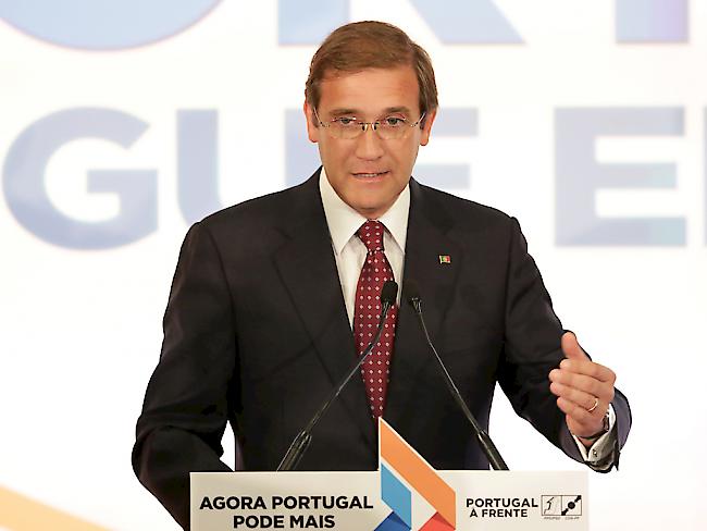 Portugals Premier Pedro Passos Coelho will die Regierungsbildung nach dem Wahlsieg trotz Verlusten übernehmen.
