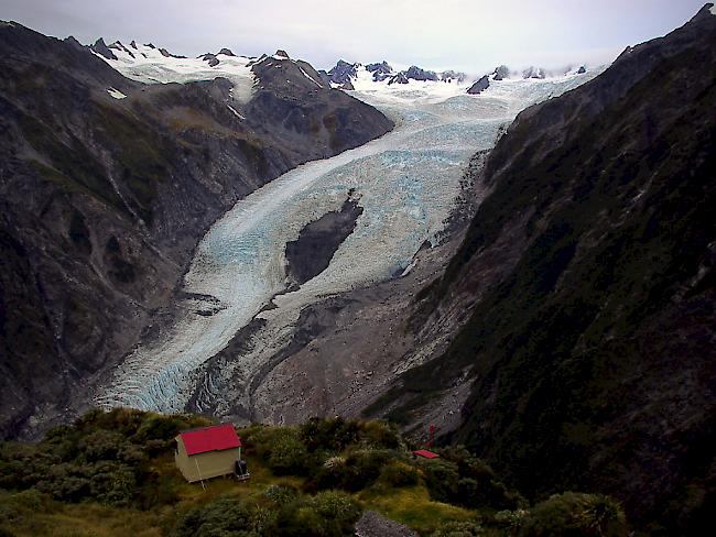 Der Franz-Josef-Gletscher in Neuseeland schleift den Fels schneller als Gletscher in den Polarregionen. (Foto: Handout)