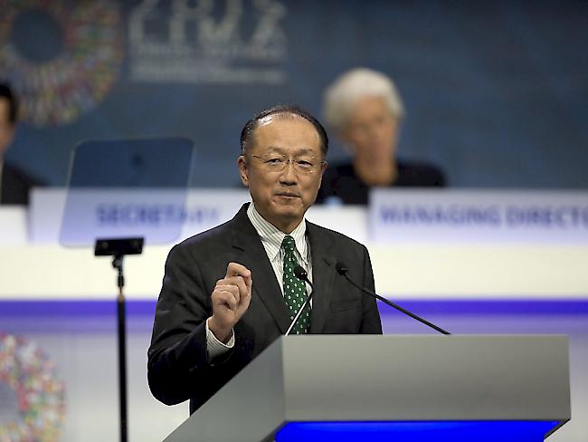 Weltbank-Präsident Jim Yong Kim äussert sich in Lima an der Tagung von Weltbank und IWF: Die internationale Organisation will ihr Engagement im Klimaschutz ausweiten.