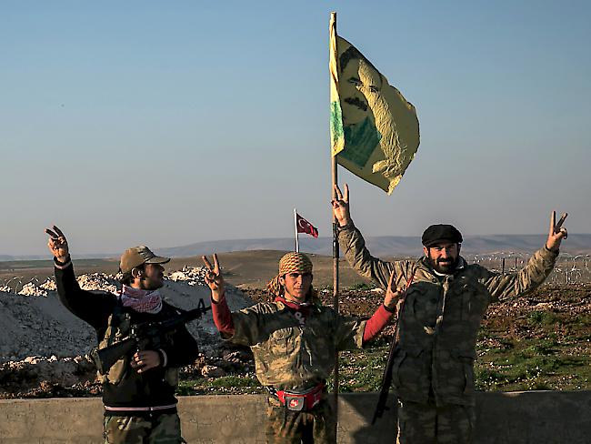 Die Menschenrechtsorganisation Amnesty International erhebt schwere Vorwürfe gegen die Kämpfer der Kurdenmiliz YPG. Diese sollen im Norden Syriens Kriegsverbrechen begangen haben. (Archiv)