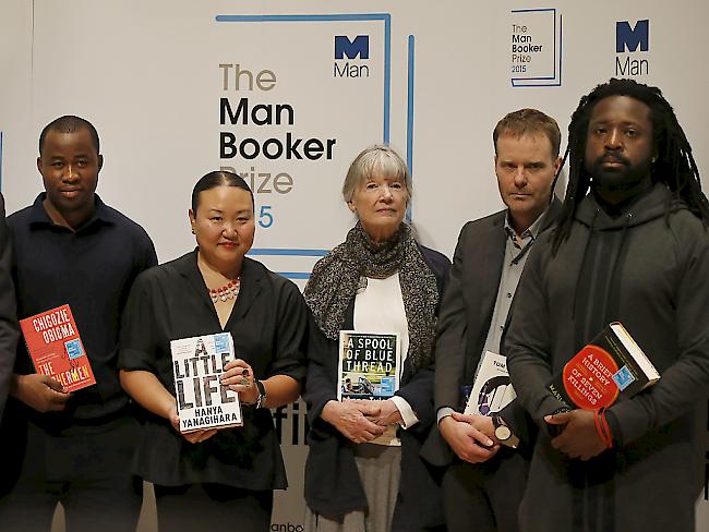 Die Nominierten für den Man Booker Prize - am Ende schwang Marlon James (rechts) aus Jamaika obenaus.