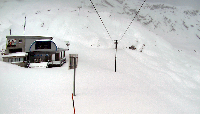 Blick ins Skigebiet der Lauchernalp am Sonntagmorgen (Gandegg 2700 m ü.M.)