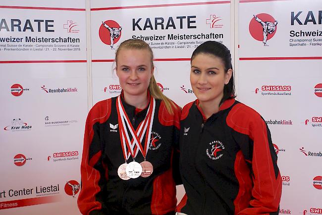 Karate in Liestal: Nathalie Schmidt und Chantal Steiner.