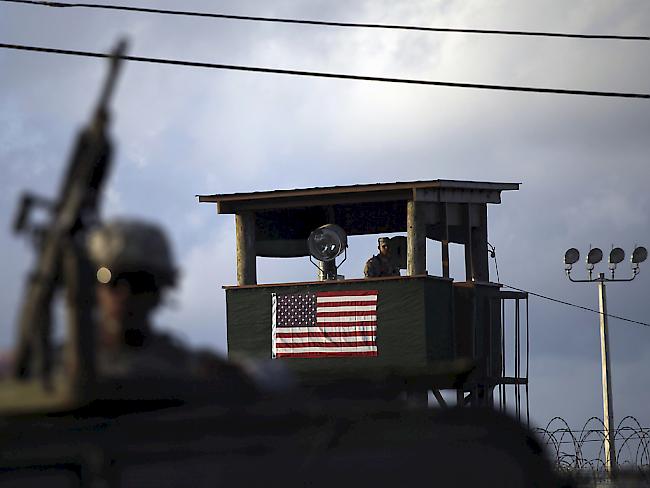 Schwer bewacht und heftig umstritten: US-Gefangenenlager Guantánamo (Archiv)