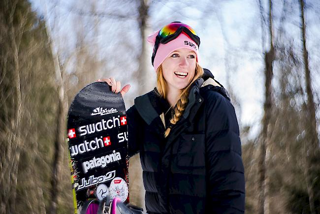 Die ausgezeichnete Snowboard-Freeriderin Estelle Balet