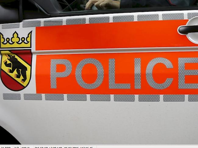 Die Kantonspolizei Bern wurde am frühen Samstagmorgen über eine Tote in einer Wohnung in Hasle bei Burgdorf informiert. (Symbolbild)