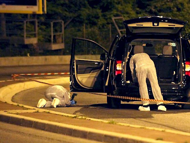 Tödliche Schüsse in der Nähe der französischen Stadt Lyon: Zwei Brüder sterben bei mutmasslicher Abrechnung unter kriminellen Banden. (Symbolbild)