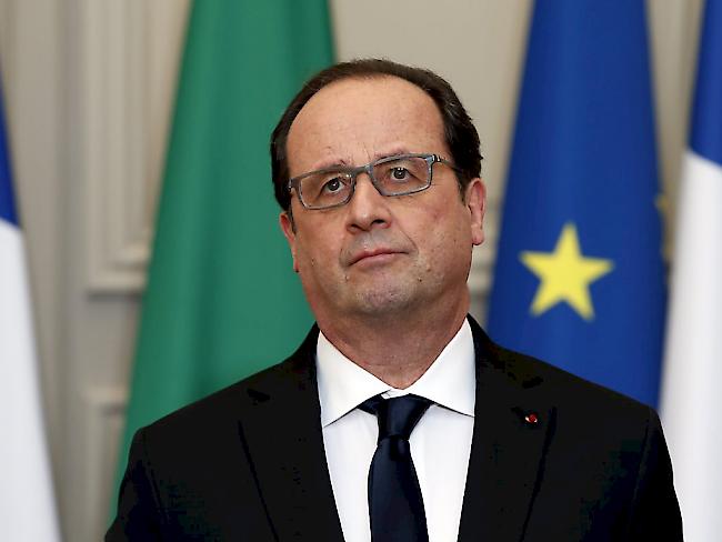 Der französische Präsident François Hollande schlug die Verfassungsänderung vor, nach der verurteilte Terroristen ihre französische Staatsbürgerschaft verlieren sollen - auch wenn sie nur diese haben. (Archivbild)
