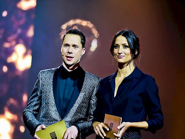 Haben sich bereits in Schale geworfen: Das eingespielte Moderationsteam der Swiss Music Awards, Mario Torriani und Melanie Winiger (hier bei den SMA 2015).
