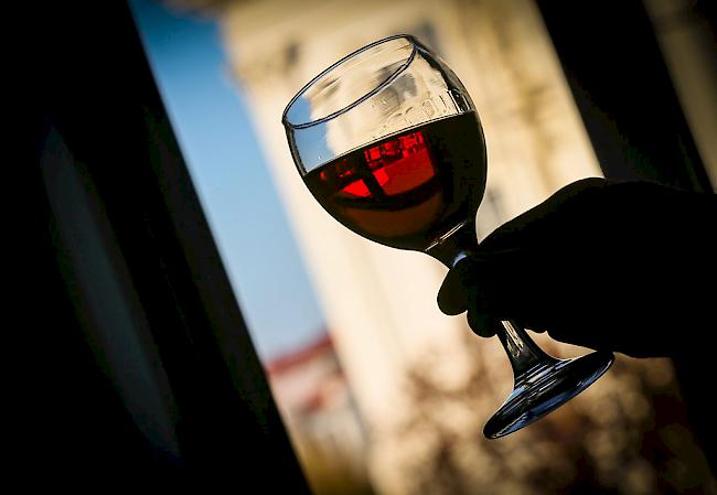 Der Walliser, der in einen Weinbetrugsfall verwickelt ist, soll nach Recherchen von «Le Matin Dimanche» ein Betrugssystem europaweiten Ausmasses aufgezogen haben.