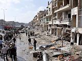 Die syrischen St&auml;dte &auml;hneln einander auf tragische Weise immer mehr- als Tr&uuml;mmerlandschaften. Im Bild: Homs nach dem j&uuml;ngsten Doppelanschlag.