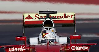 Sebastian Vettel fährt zum Auftakt der Formel-1-Tests in Barcelona im Ferrari die schnellste Runde