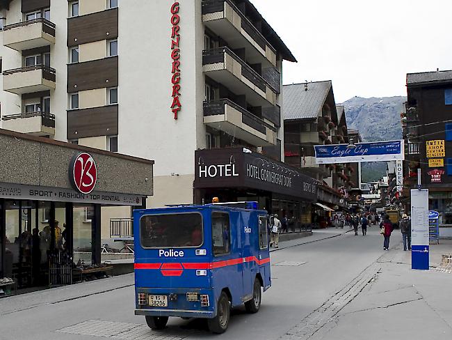 Ein elektrisches Polizeifahrzeug in Zermatt (Symbolbild)