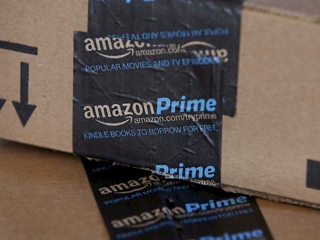 Der Online-Händler Amazon verdient sein Geld längst mit Sparten ausserhalb des Versandgeschäfts - so zum Beispiel mit Speicher-Diensten. (Archivbild)