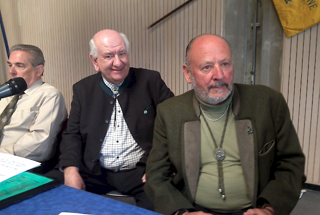 Der Vorstand des Walliser Jägerverbandes ist zurückgetreten (im Foto von links): Roland Walker, Präsident Patrick Lavanchy und Vizepräsi Markus Truffer. 