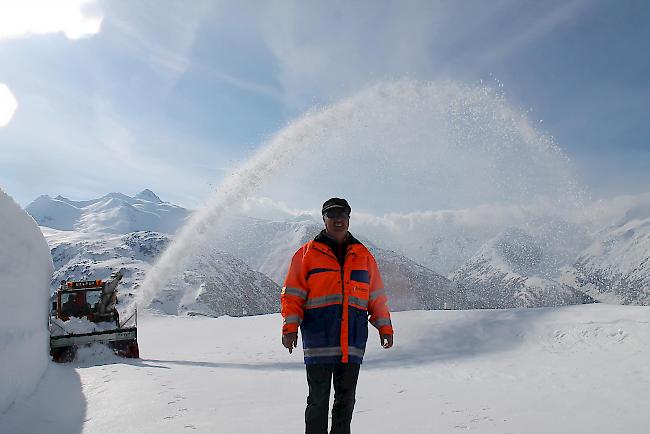 Trägt die Verantwortung für die Schneeräumung auf den Gommer Pässen: Strassenmeister Herbert Lengen.