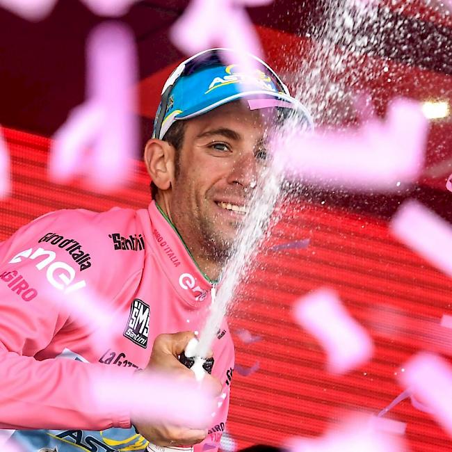 Der 31-jährige Italiener Vincenzo Nibali freut sich am Samstag in Sant