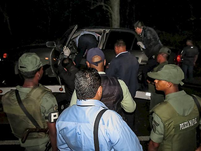Grausiger Anblick für die Polizisten in Venezuela: Killer erschiessen elf Menschen und flüchten mit Autos und Motorrädern. (Symbolbild)