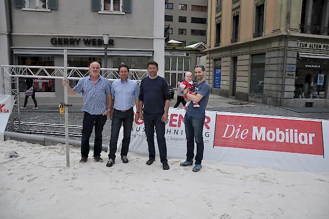 Keine Zeit zum Spielen. Vier der neun OK-Mitglieder (von links): Paul Bärenfaller, Patrick Amoos, Roger Schmid und Dominik Lorenz.