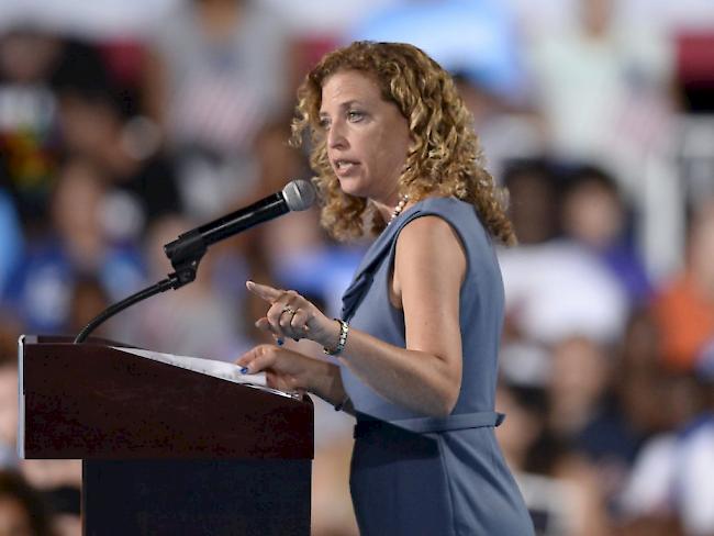 Soll zu deutlich Partei ergriffen haben zu Gunsten von Hillary Clinton: US-Demokraten-Chefin Debbie Wasserman Schultz.