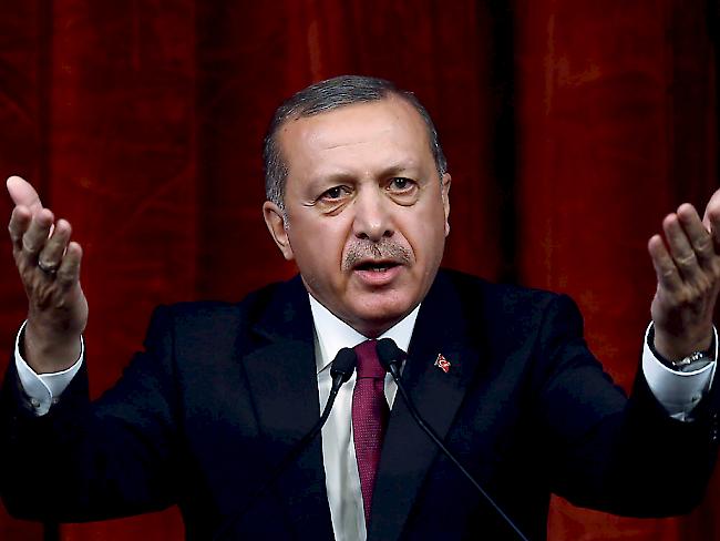 Versöhnungsgeste: Der türkische Präsident Erdogan zieht Strafanzeigen wegen Beleidigung zurück.