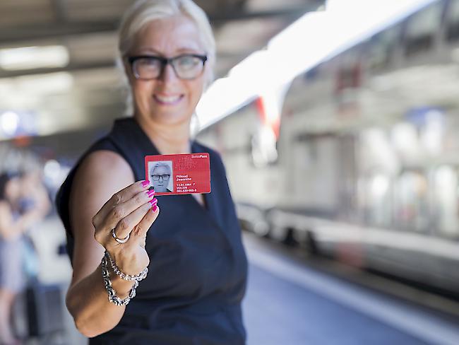 Die SBB-Verantwortliche für Personenverkehr, Jeannine Pilloud, zog am Freitag in Lausanne eine positive Bilanz nach einem Jahr SwissPass.