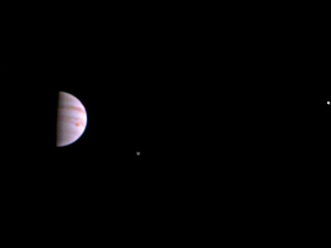 Die Sonde "Juno" nähert sich Jupiter auf bis zu 4200 Kilometer (Archiv)