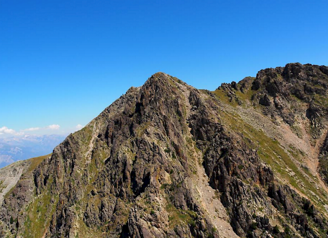 Blick auf die Spitze des Catogne bei Orsières, wo ein Walliser Berggänger am Freitag den Tod fand.