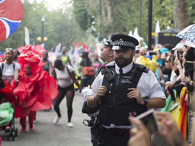 Polizisten hatten am Notting Hill Karneval in London einiges zu tun.