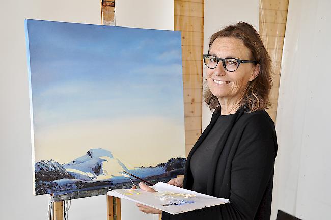 Marjolein Bos: «Im Wallis habe ich die Bergmalerei entdeckt.»