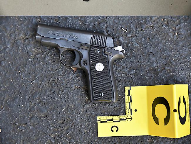 Diese Pistole soll der Afroamerikaner, der am Dienstag in Charlotte von der Polizei erschossen wurde, bei sich getragen haben. Die Polizei veröffentlichte mit den Bildern auch Videomaterial.