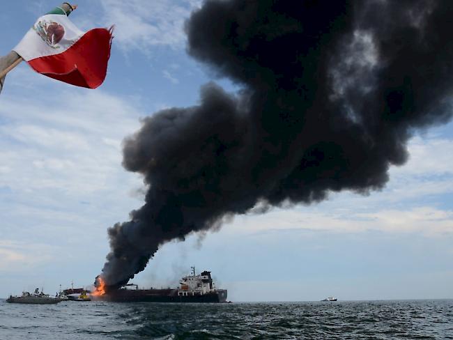 Die Lage nach dem Unfall auf dem Öltanker im Golf von Mexiko ist nach Angaben des Betreibers unter Kontrolle. Es werde kein Öl auslaufen.