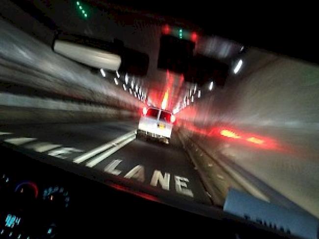 Fahrzeug im Lincoln Tunnel in Richtung Manhattan. (Archivbild)