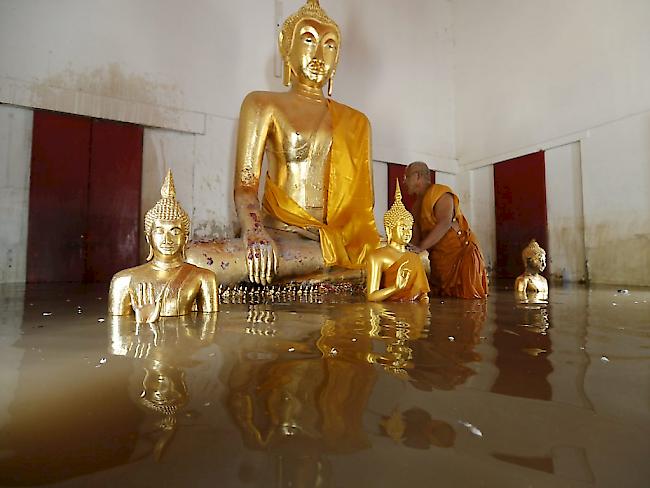 Der Monsun-Regen brachte in Thailand verbreitet Überflutungen mit sich. Betroffen ist auch die ehemalige Königsstadt Ayutthaya. (Archiv)