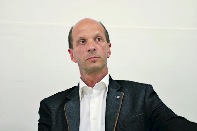 Unabhängig vom Verschulden. «Jährlich werden in der Schweiz 400 bis 500 Leute zu einem Jahr Gefängnis verurteilt», betont Ständerat Beat Rieder. 